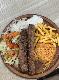Kebab du Restaurant Les Tonnelles De Kasya à Vitrolles - n°4