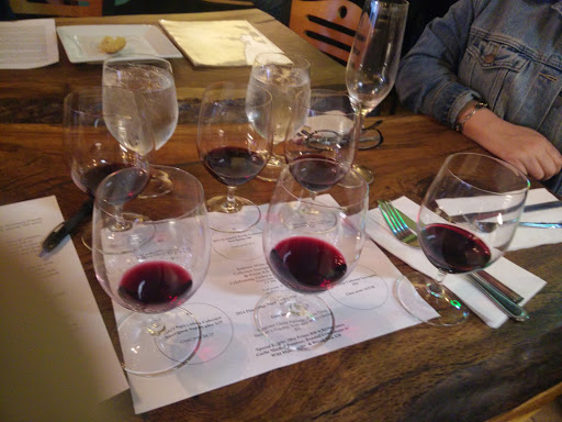 Wine Store «Santiam Wine Co», reviews and photos, 1555 12th St SE, Salem, OR 97302, USA