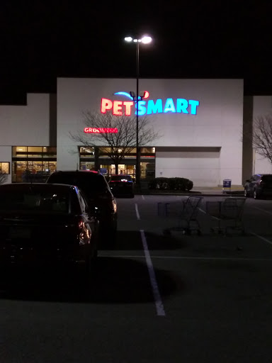 Pet Supply Store «PetSmart», reviews and photos, 400 S State Rd, Springfield, PA 19064, USA