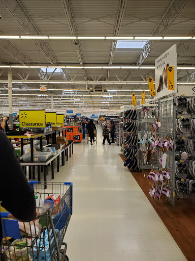 Department Store «Walmart Supercenter», reviews and photos, 45400 Marketplace Blvd, Chesterfield, MI 48051, USA