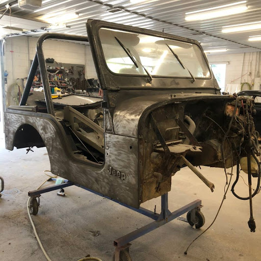 Auto Body Shop «Center Line Auto Body», reviews and photos, 3824 Gravois Rd, House Springs, MO 63051, USA