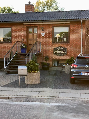 Anmeldelser af Salon Bente i Brønderslev - Frisør