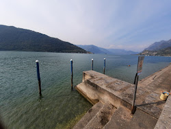 Photo de Sale Marasino Beach avec un rivage droit