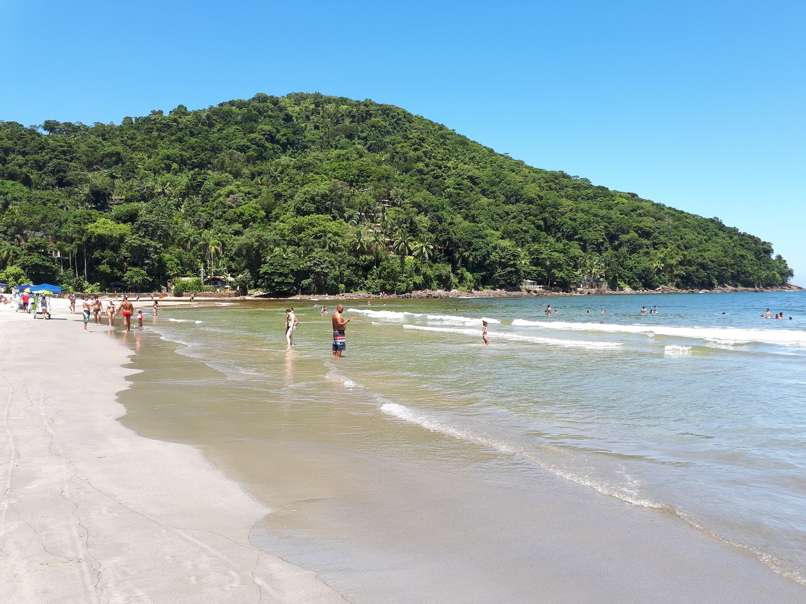 Zdjęcie Plaża Barra Do Sahy z powierzchnią drobny beżowy piasek