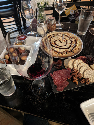 Wine Bar «WineStyles of Cedar Rapids», reviews and photos, 4201 42nd St NE #170, Cedar Rapids, IA 52402, USA