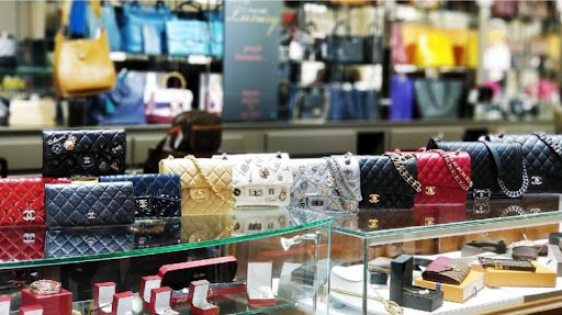 Pawn Shop «Arrow Pawn & Jewelry», reviews and photos, 2706 W Thomas Rd, Phoenix, AZ 85017, USA