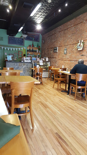 Restaurant «Between the Bread Cafe & Caterer», reviews and photos, 188 Spring St, Newton, NJ 07860, USA