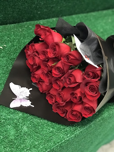 Florist «Fantasy Flowers and Gifts», reviews and photos, 3541 E Imperial Hwy, Lynwood, CA 90262, USA