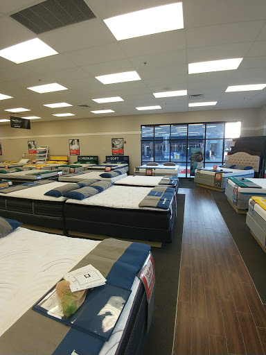Mattress Store «Mattress Firm Brownsburg», reviews and photos, 211 W Northfield Dr, Brownsburg, IN 46112, USA