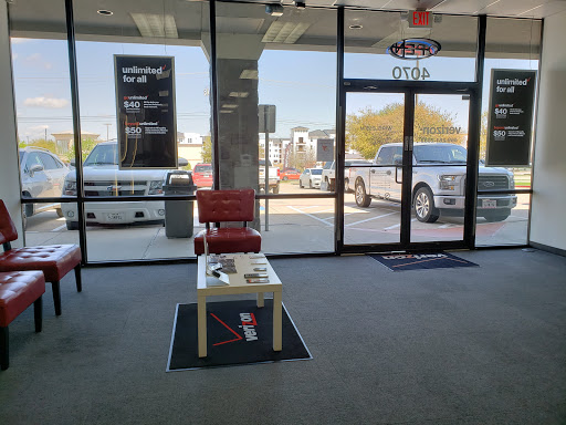 Cell Phone Store «Verizon Wireless - Wireless M Hickory Creek», reviews and photos, 4070 FM2181, Hickory Creek, TX 75065, USA