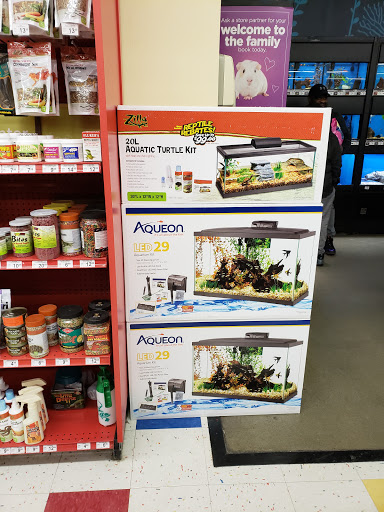 Pet Supply Store «Petco Animal Supplies», reviews and photos, 10383 Reisterstown Rd, Owings Mills, MD 21117, USA