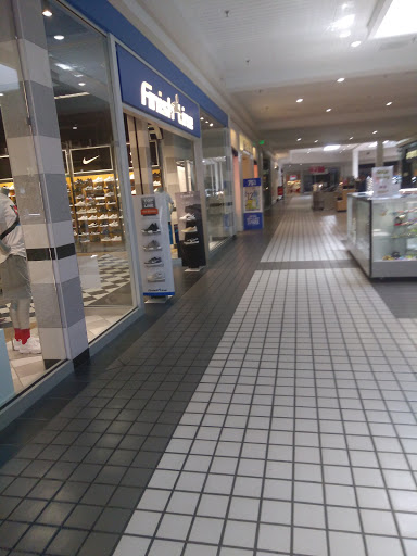 Shopping Mall «Golden East Crossing», reviews and photos, 1100 N Wesleyan Blvd, Rocky Mount, NC 27804, USA