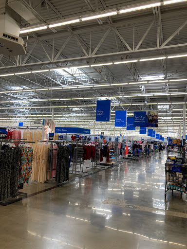 Department Store «Walmart Supercenter», reviews and photos, 7235 Market Pl Dr, Aurora, OH 44202, USA