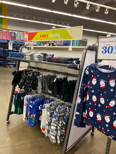 Clothing Store «Old Navy», reviews and photos, 3581 N Freeway Blvd, Sacramento, CA 95834, USA