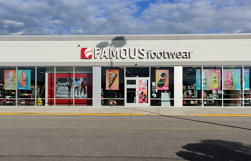 Famous Footwear, 7 Commerce Way, Seekonk, MA 02771, USA, 
