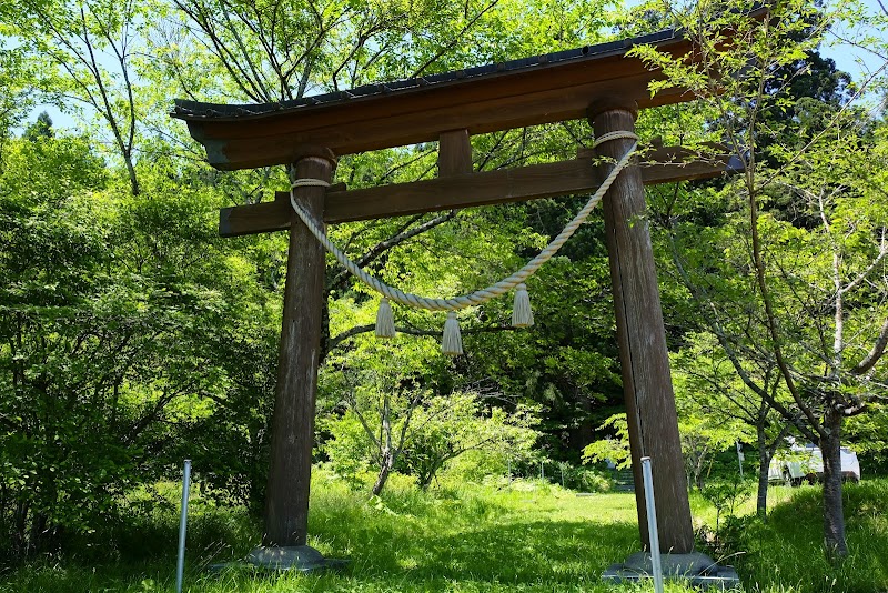 梅内神社