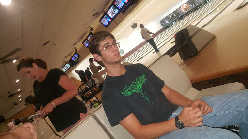 Bowling Alley «Cordova Lanes Bowling Center», reviews and photos, 2111 Airport Blvd, Pensacola, FL 32504, USA