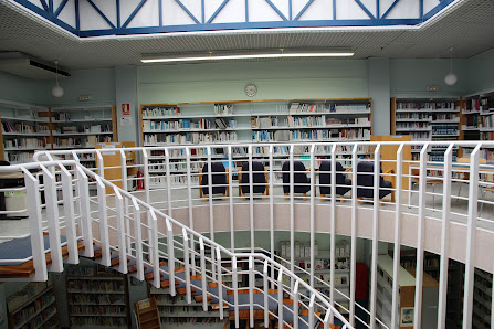 Biblioteca Municipal de Adeje C. Universidad de la Laguna, 18, 38670 Adeje, Santa Cruz de Tenerife, España