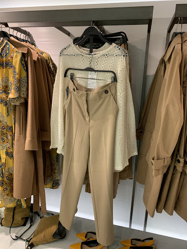 Stores to buy men's pants Prague