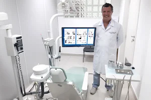 Dr. Carlos Eduardo Lavander - Dentista em Laranjeiras image