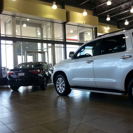 Toyota Dealer «Carlson Toyota», reviews and photos, 12880 Riverdale Dr NW, Coon Rapids, MN 55448, USA