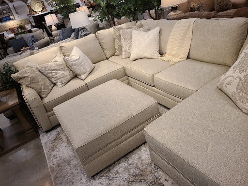 Shopping Mall «Park Place Shopping Center», reviews and photos, 17555 Southcenter Pkwy, Tukwila, WA 98188, USA