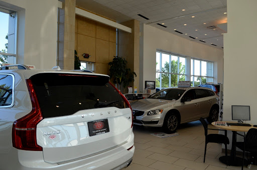 Car Dealer «Tasca Automotive Group», reviews and photos, 1300 Pontiac Ave, Cranston, RI 02920, USA