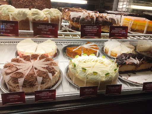 Restaurant «The Cheesecake Factory», reviews and photos, 1 Maple Ave, White Plains, NY 10601, USA