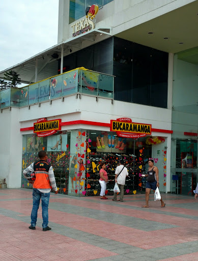 Stores to buy women's fluchos shoes Cartagena