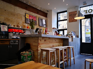 Photo n°15 de WOOF GAMBETTA à Bordeaux ()