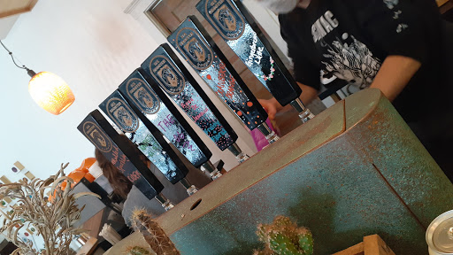 Restaurant «Six Shooter Coffee: Waterloo Café», reviews and photos, 16021 Waterloo Rd, Cleveland, OH 44110, USA