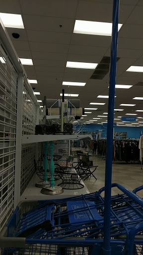 Clothing Store «Ross Dress for Less», reviews and photos, 1660 S Randall Rd, Geneva, IL 60134, USA