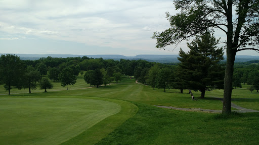 Golf Course «Apple Mountain Golf & CC», reviews and photos, 369 Hazen Oxford Rd, Belvidere, NJ 07823, USA