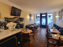 Atmosphère du Restaurant La Petite Charlotte à Paris - n°1