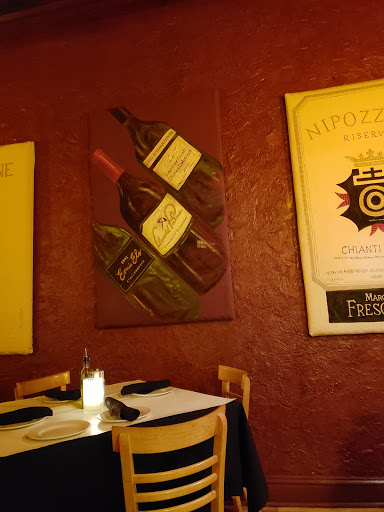 Italian Restaurant «Vincitori», reviews and photos, 14 N Cass Ave, Westmont, IL 60559, USA