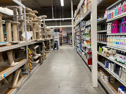 Pet Supply Store «Pet Club Santa Rosa», reviews and photos, 1935 Santa Rosa Ave, Santa Rosa, CA 95407, USA