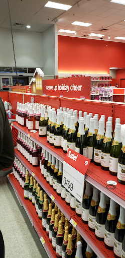 Department Store «Target», reviews and photos, 999 Corporate Dr, Westbury, NY 11590, USA