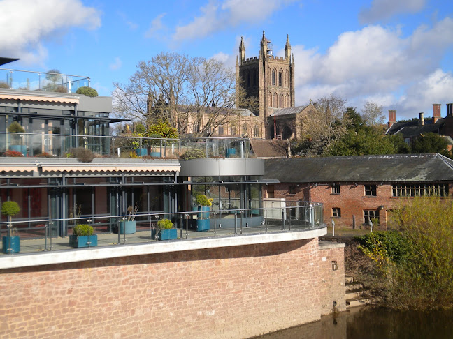 Reviews of Left Bank Canoe Hire in Hereford - Travel Agency