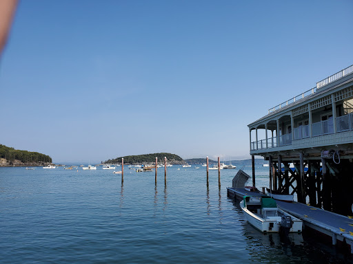 Sightseeing Tour Agency «Lulu Lobster Boat Ride», reviews and photos, 55 West St, Bar Harbor, ME 04609, USA