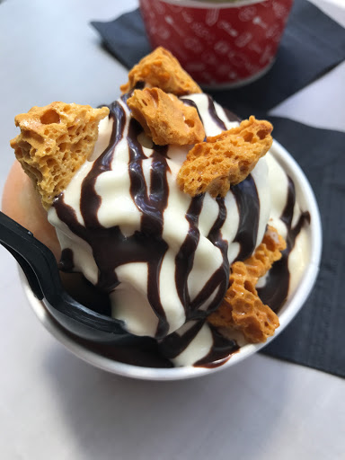 Ice Cream Shop «Milkjam Creamery», reviews and photos, 2743 Lyndale Ave S, Minneapolis, MN 55408, USA