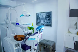 Ferayan Dental and Dermatology Clinic image