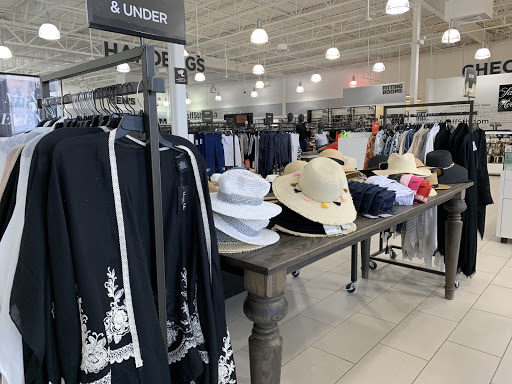 Shopping Mall «Twin Cities Premium Outlets», reviews and photos, 3965 Eagan Outlets Pkwy, Eagan, MN 55122, USA