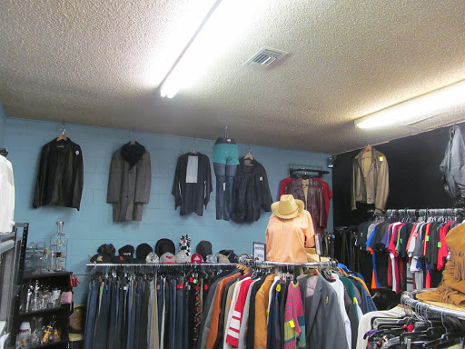 Thrift Store «Upscale Thrift», reviews and photos, 2590 21st St, Sacramento, CA 95818, USA