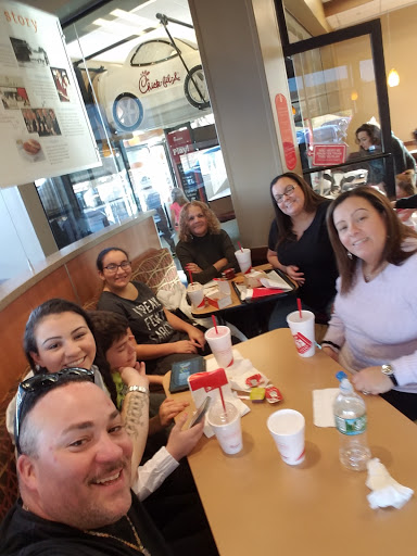 Fast Food Restaurant «Chick-fil-A», reviews and photos, 6032 Sykesville Rd, Eldersburg, MD 21784, USA