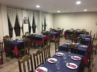 Hostal Restaurante Las Nieves - Ctra. León Collanzo, 3, 24838 Cármenes, León, Spain