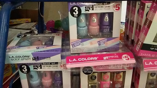 Shopping Mall «Headland Delowe Shopping Center», reviews and photos, 2433 Delowe Dr, East Point, GA 30344, USA