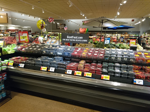 Grocery Store «Giant», reviews and photos, 45101 First Colony Blvd, California, MD 20619, USA