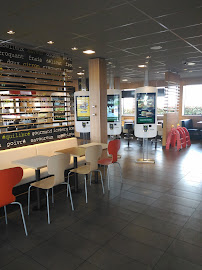 Atmosphère du Restauration rapide McDonald's à Condé-sur-Sarthe - n°16