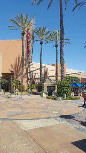 Movie Theater «Edwards Long Beach Stadium 26 & IMAX», reviews and photos, 7501 Carson Blvd, Long Beach, CA 90808, USA