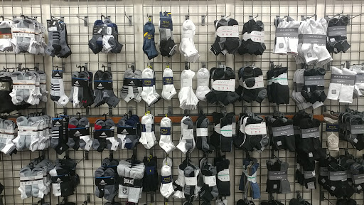 Clothing Store «Burlington Coat Factory», reviews and photos, 1300 N Larkin Ave, Joliet, IL 60435, USA